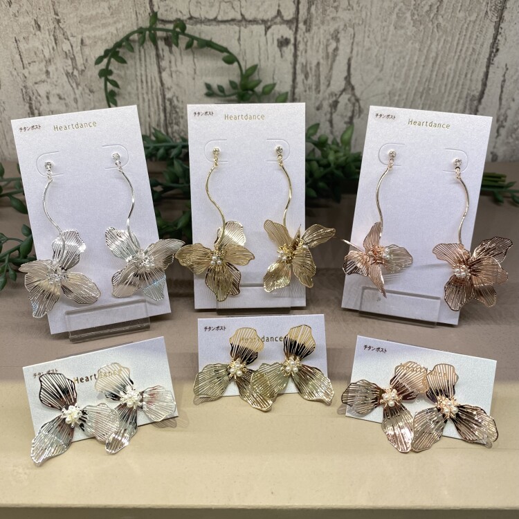 ヴェールフラワーフローピアス🌼