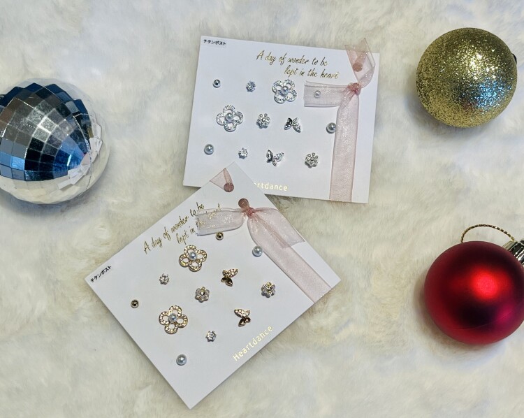 フラワーストーンセットピアス