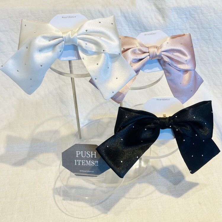 光沢サテンスタッズリボンフックポニー