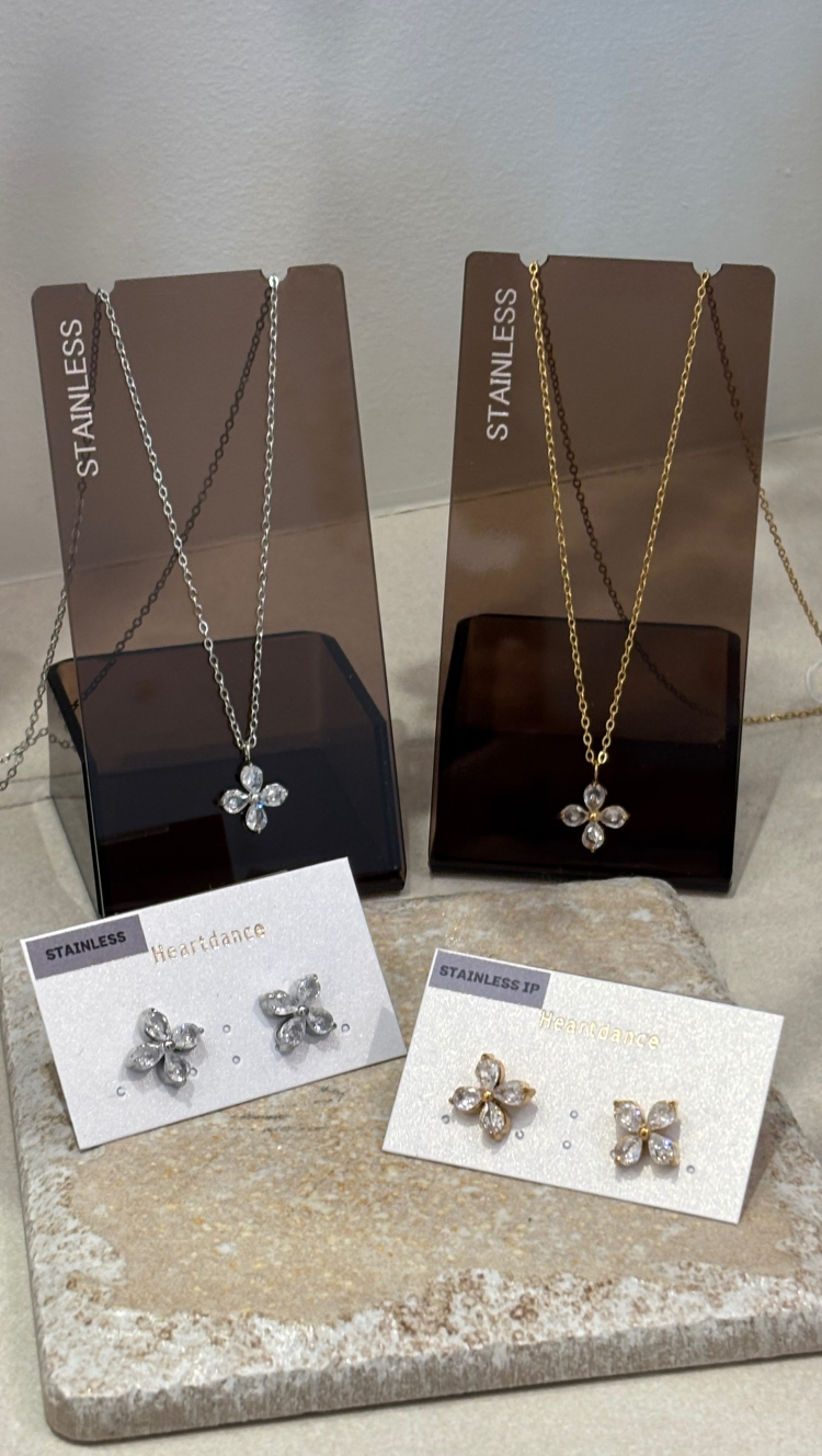 ステンレスネックレス&ピアス💠✨