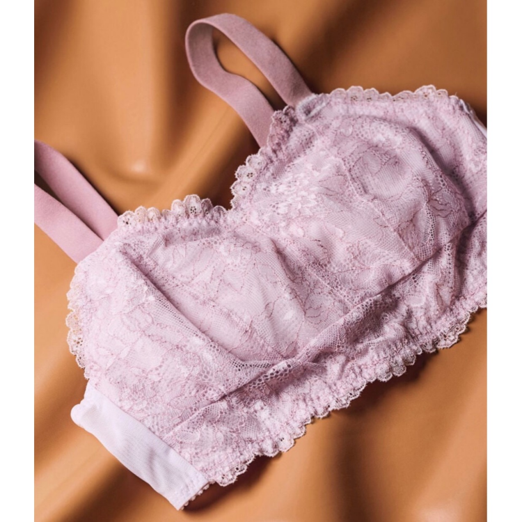 【ナイトアップブラ レーシィ】