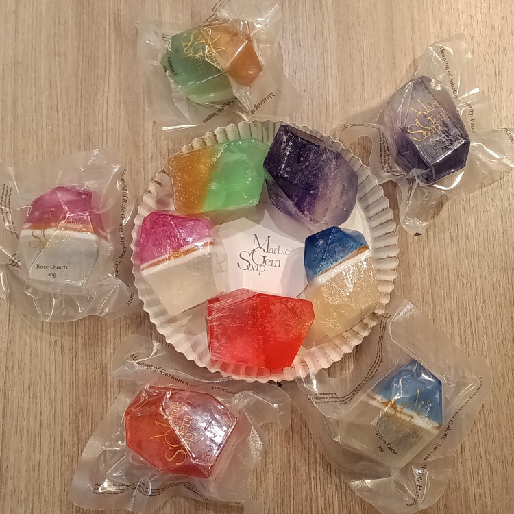 〈おすすめ商品情報〉Marble Gem Soap