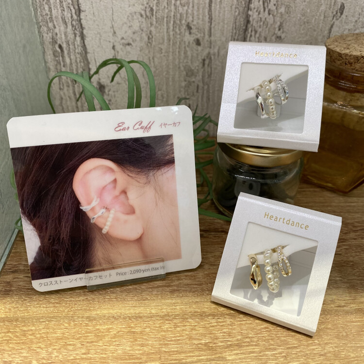 クロスストーンイヤーカフ✨