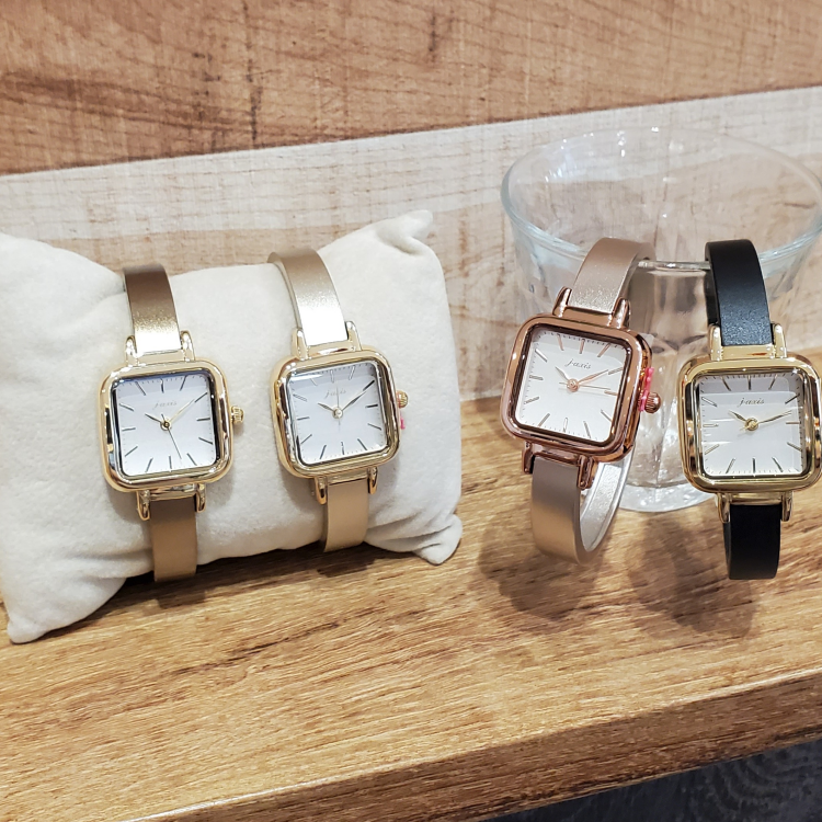 バングルウォッチ