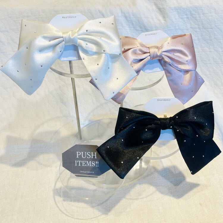 光沢サテンスタッズリボンフックポニー