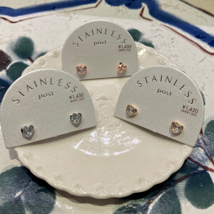 新商品　ステンレスポストピアス✨