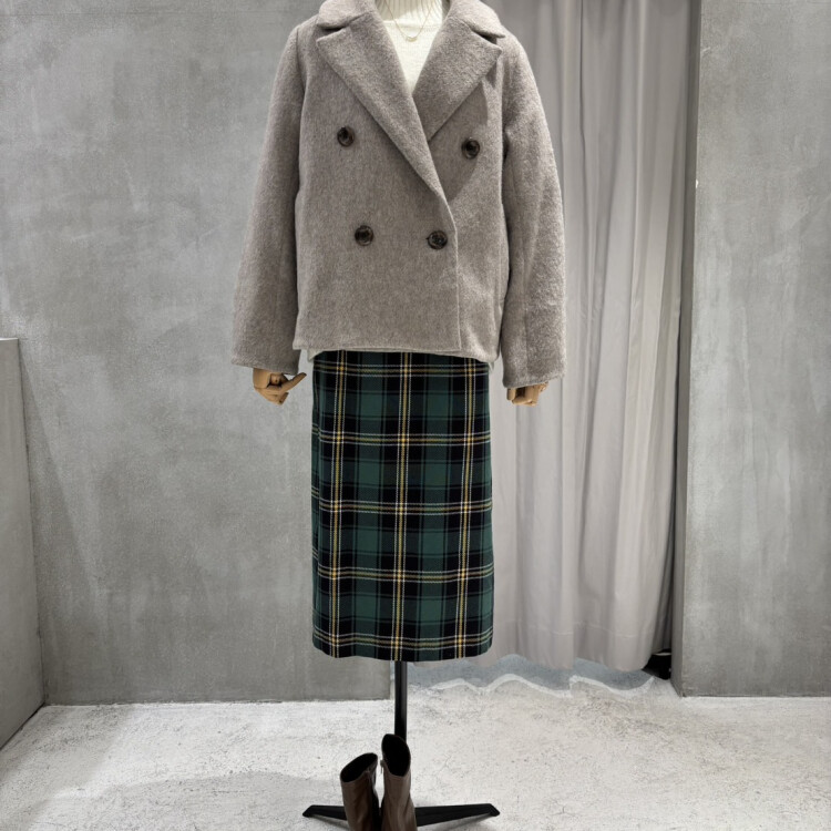 11月3日〜3階エスカレーター前にて展示♡