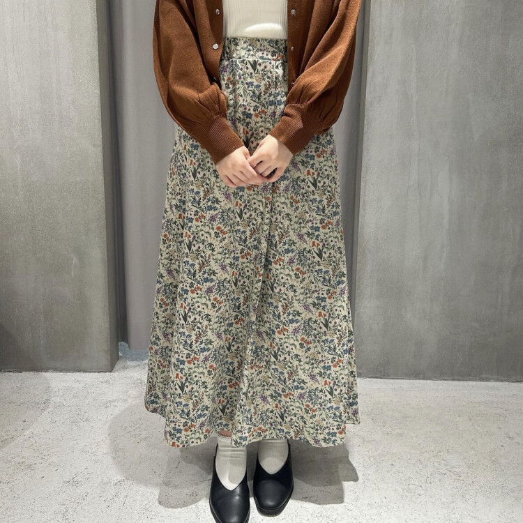 コーデュロイ花柄タックギャザースカート