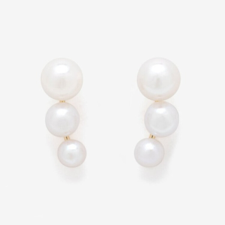NEW【2025ウインターコレクション】 パール ピアス 