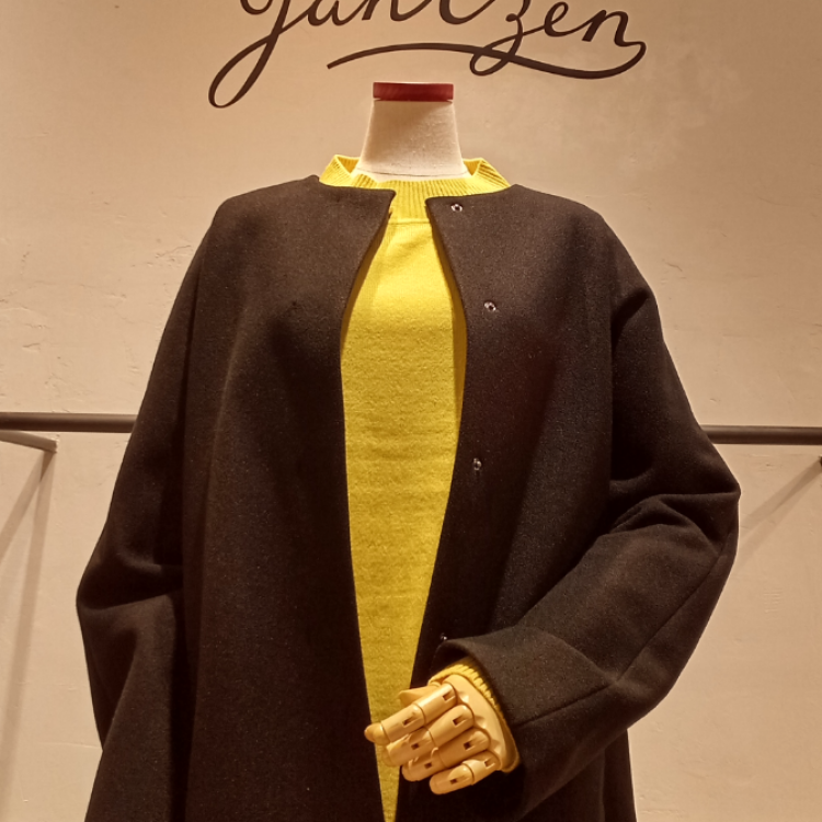 11/3~11/9  3階エスカレーター前にて展示