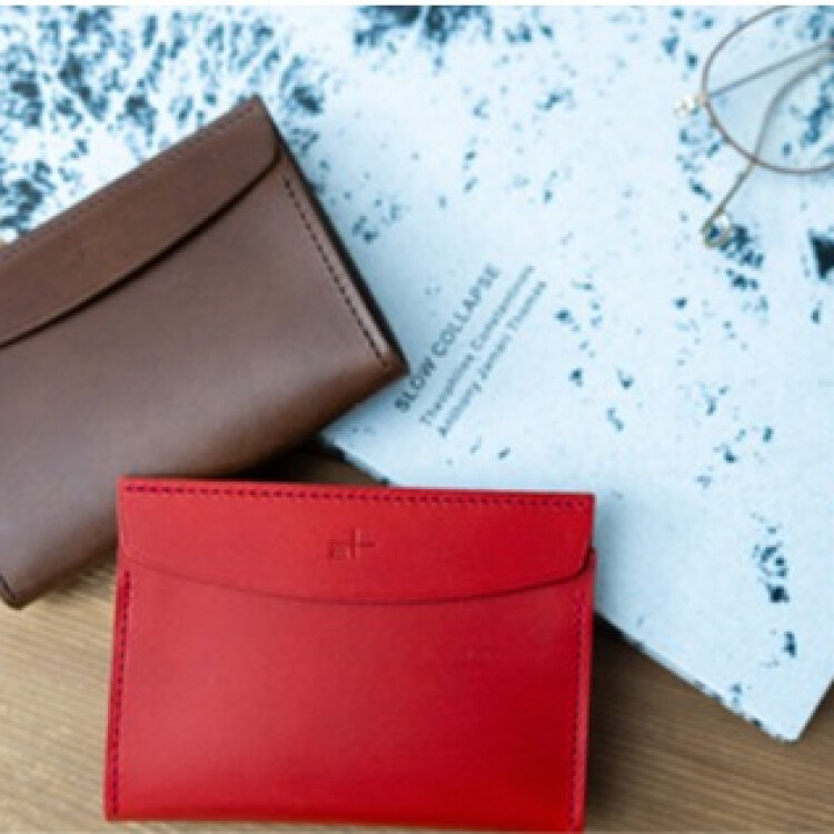 【新生活】名刺交換を「所作」から美しく。エムピウのフェルマ